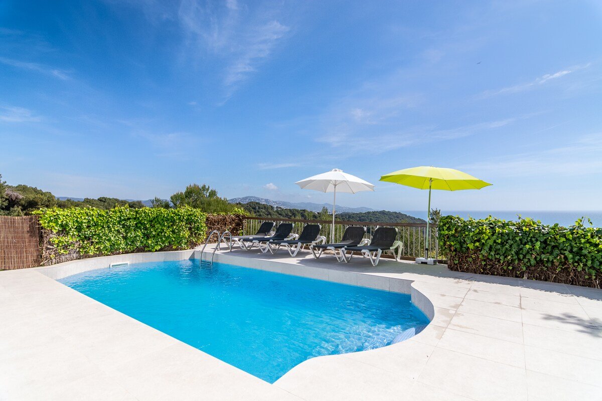 ★ CoastalVillas – Villa Cristina ★spectacular view gallery image 4