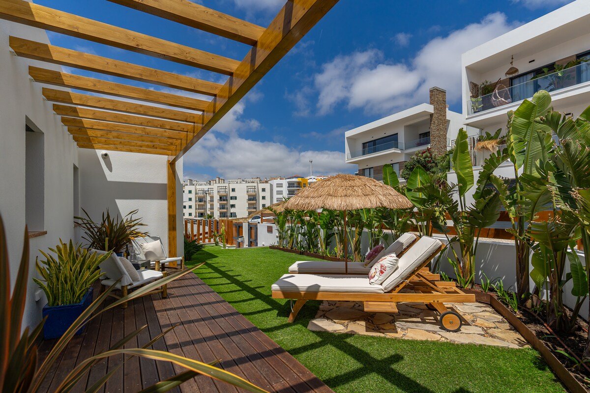 Ericeira Ocean View Villa gallery image 3