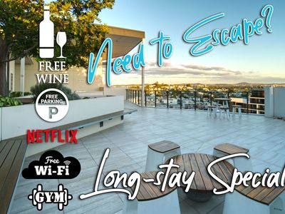 6BR Food&Drink Hub | Rooftop | Pool | 4 cars | Gym