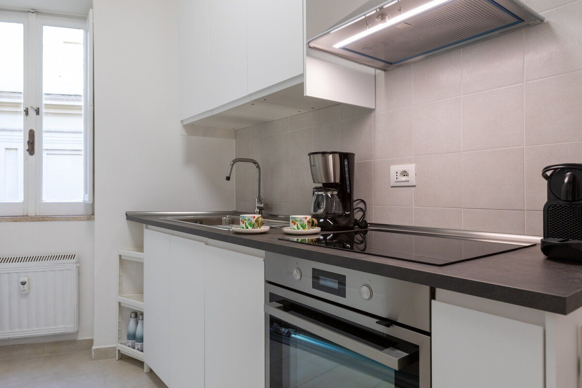 Amelie Suite Navona gallery image 5