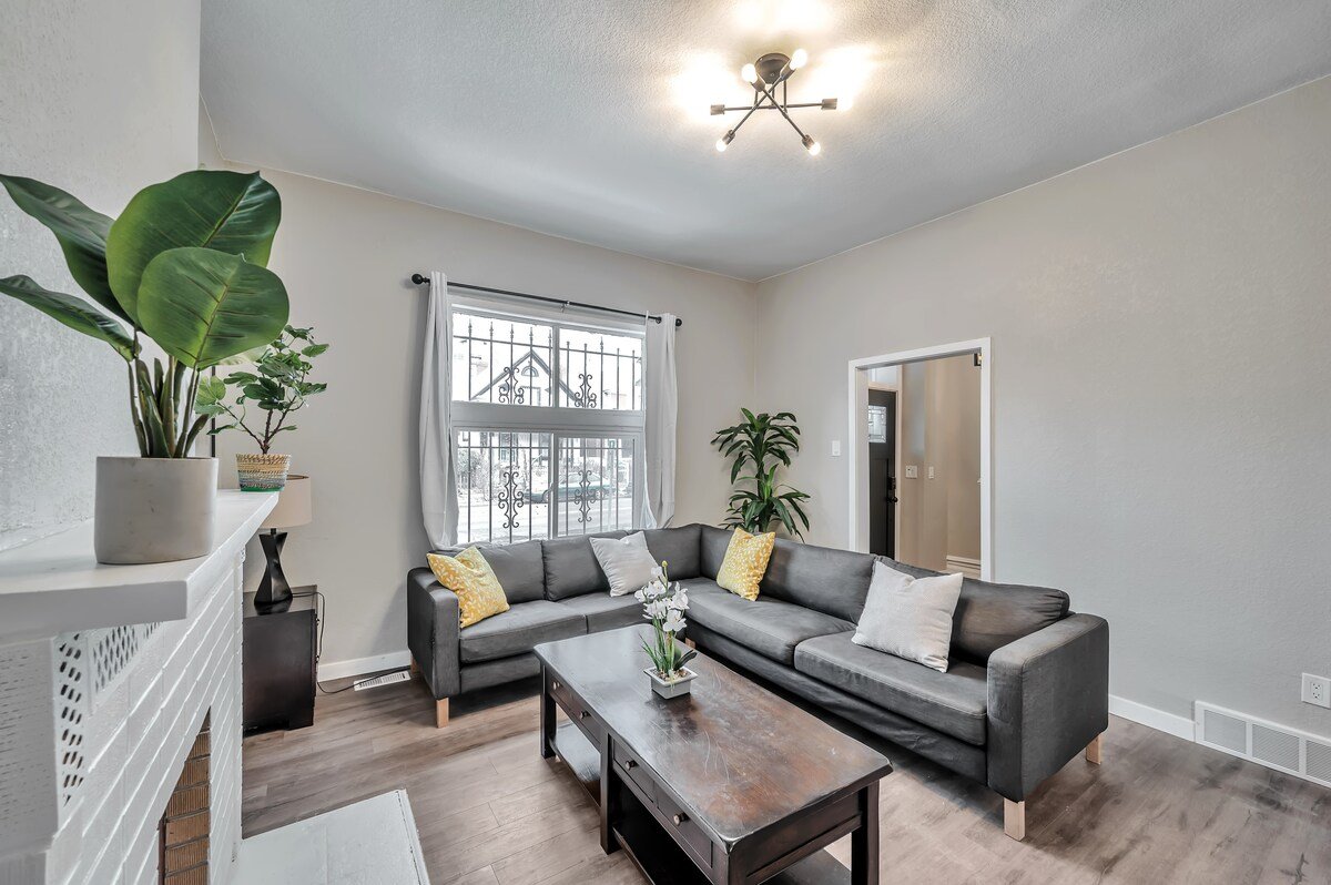 Washington Park/Downtown/Cherry Creek Home gallery image 4