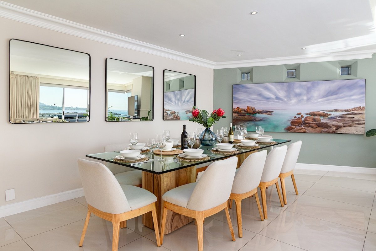 Stylish Villa, 100m From The Camps Bay Beach gallery image 5