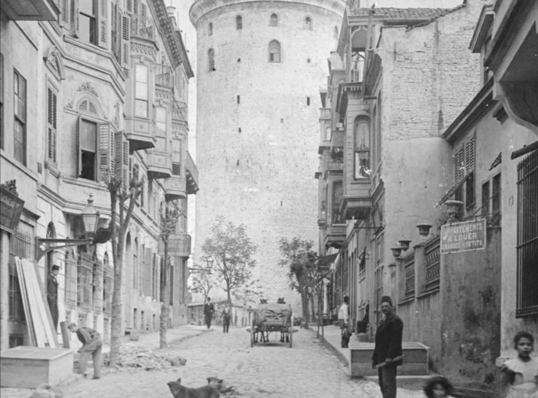 2.kat 3+1, 2 banyo, balkonlu Galata kulesi 20 adım gallery image 3