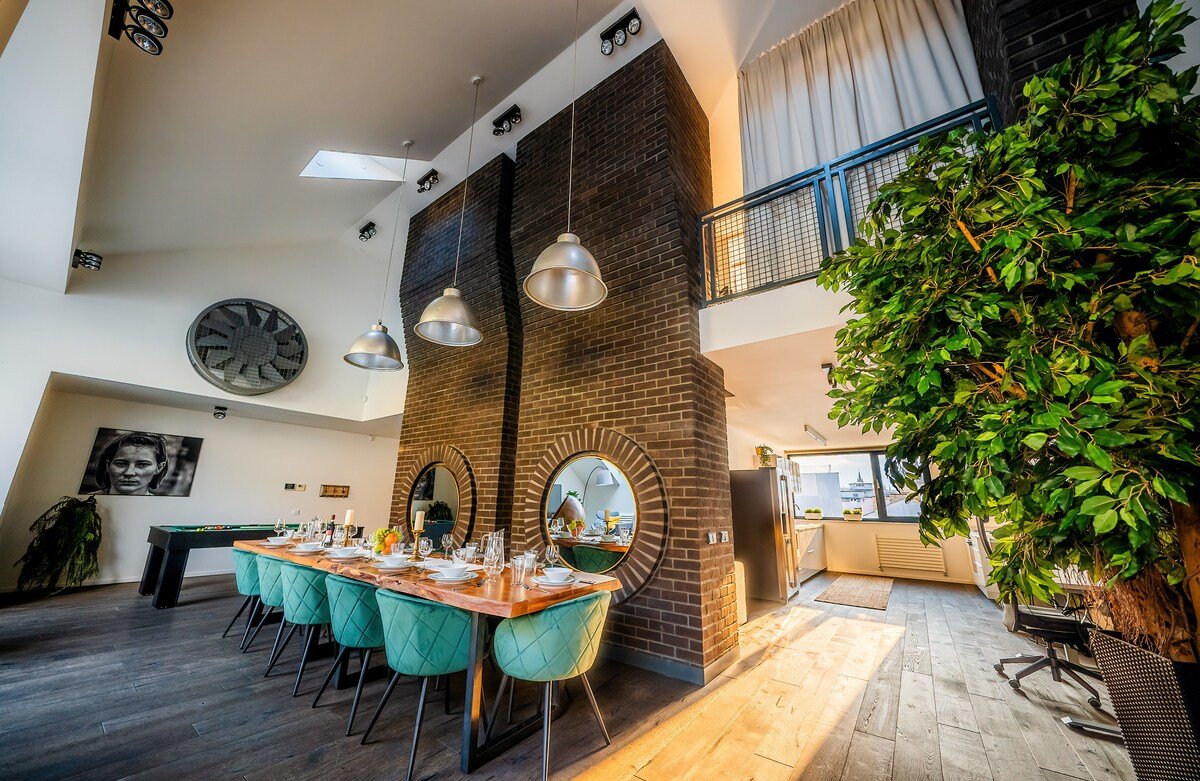 5BR+2Bath Old Town Loft Luxe Brickhouse, A/C gallery image 4