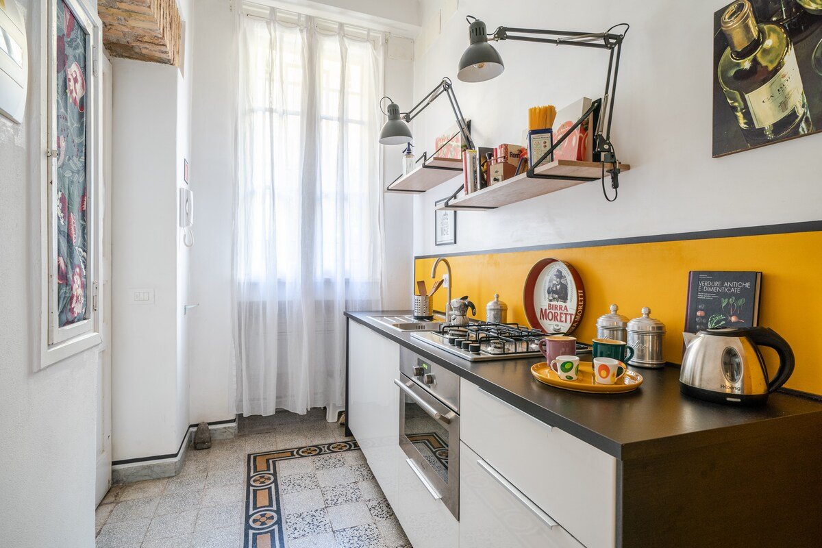 Bohemian Apartment (Roma) Special Price gallery image 4
