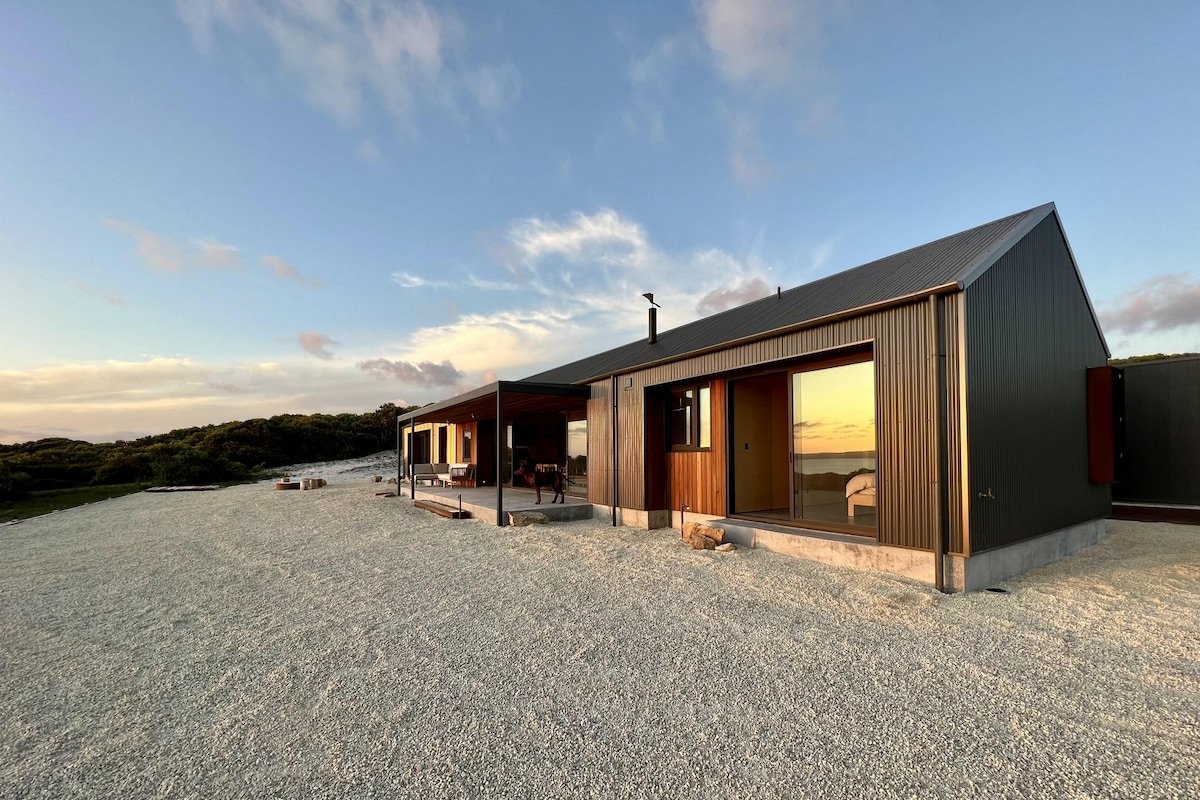 Native Dog Cabin gallery image 3