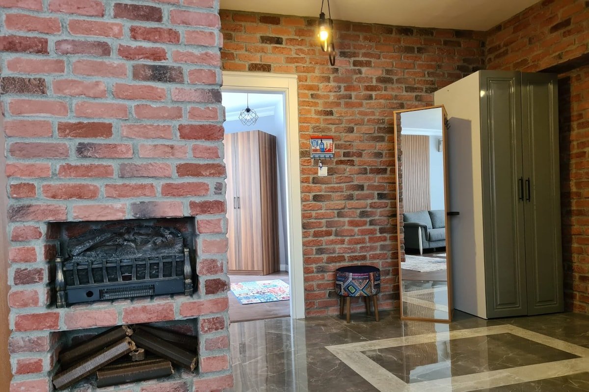 @*Cozy, Spacious 3+1 apartment&2 bathrooms, 4 AC gallery image 5