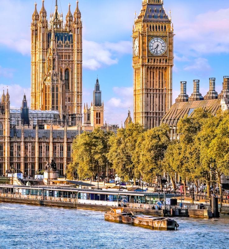 Big Mayfair Flat! Big 2Bed | 2Bath gallery image 2