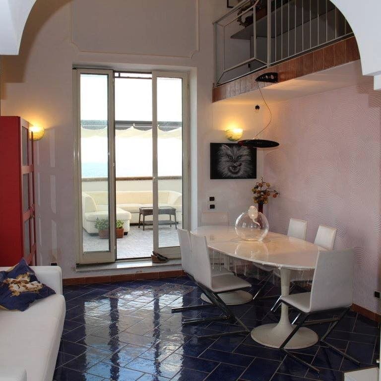 Attico Blu gallery image 5