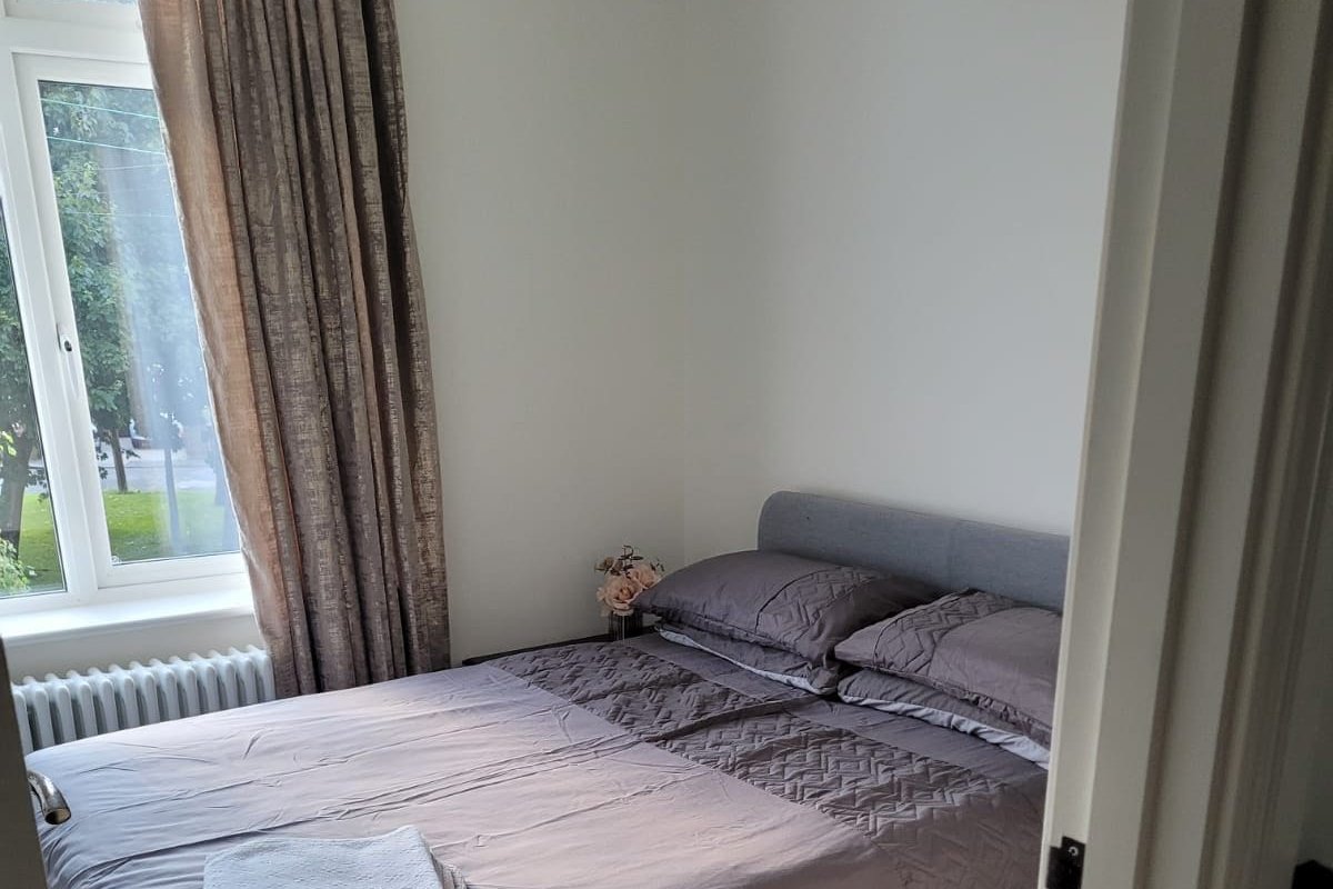 Newly renovated spacious 5 bed gallery image 5