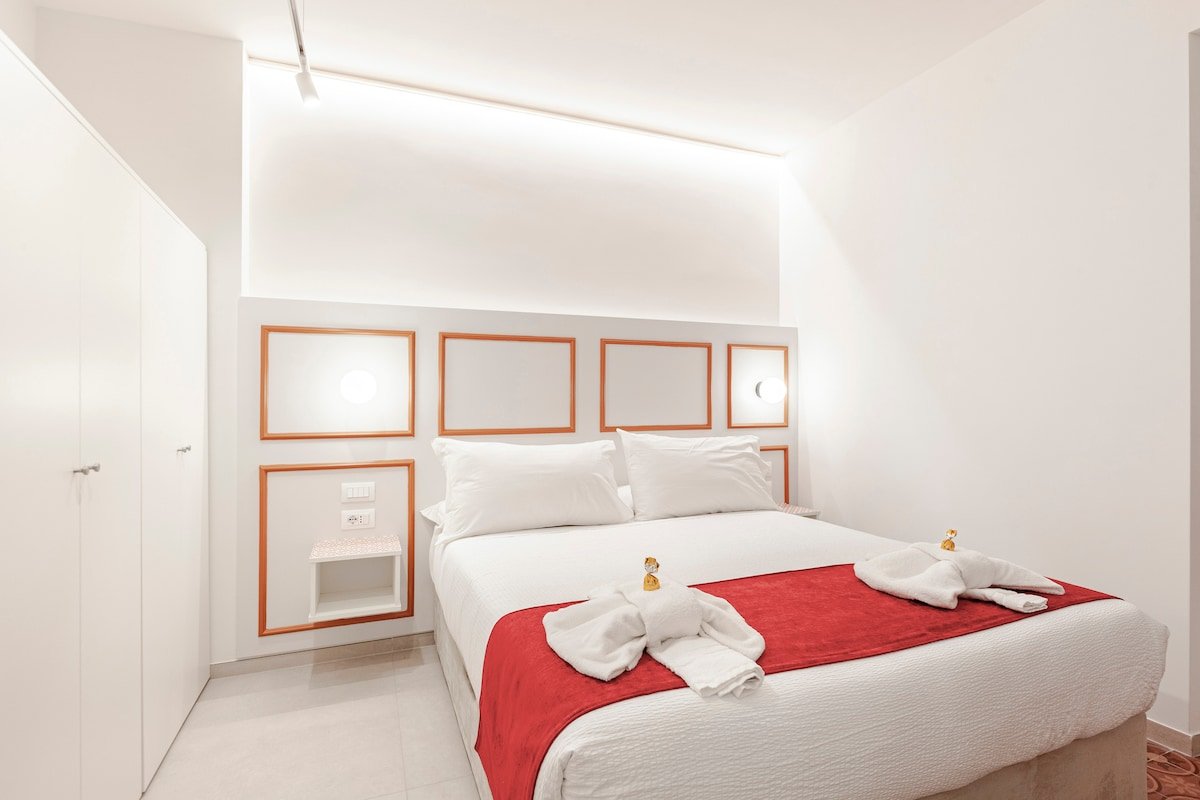 Vatican City Grand Apartment 4 rooms – 8 guests gallery image 4