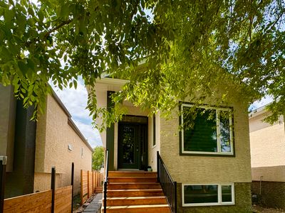 Ultimate Family theatre home near attractions