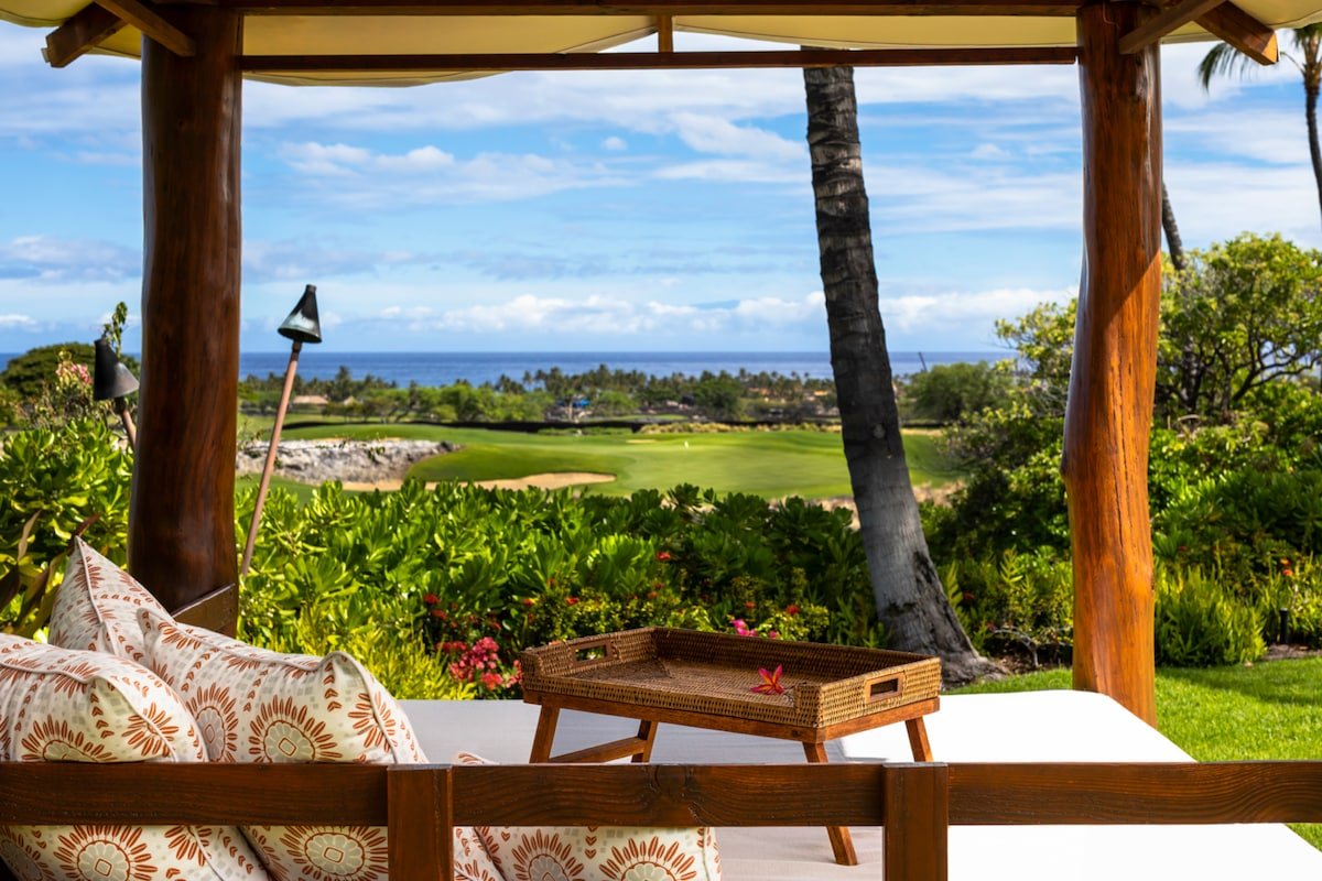 Oceanview Estate w/ Private Pool, Hot Tub & AC gallery image 4