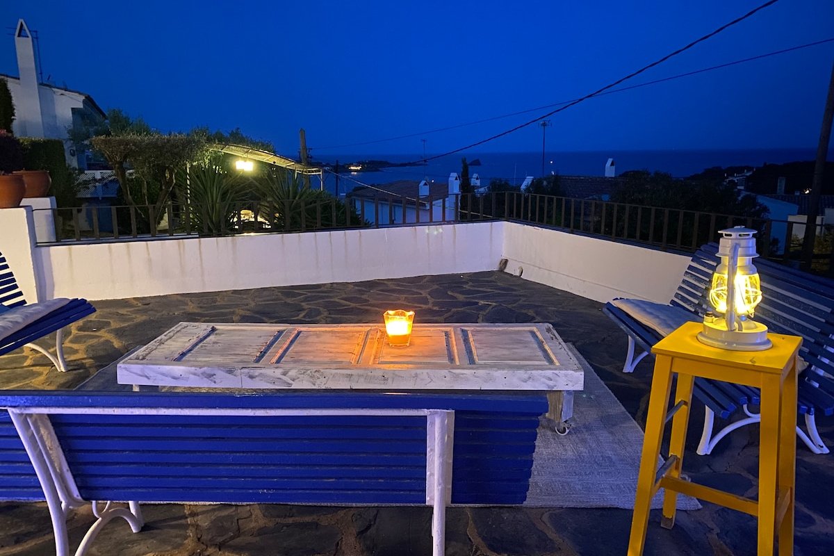 Casa-apto con amplias vistas al mar y jardín. gallery image 4