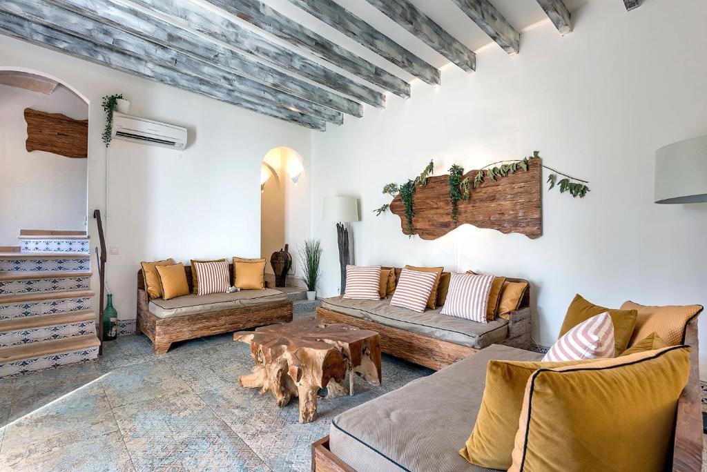 Lovely villa Nice Mallorca with pool near Palma gallery image 4