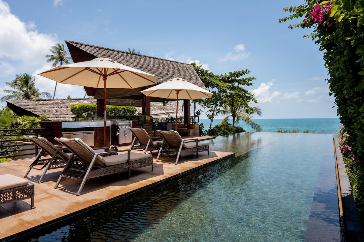 Baan Hinyai: Full Service, Chef, Beachfront, Pool gallery image 3