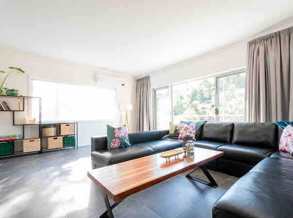 Next to the Gorge! Cataract Gorge Retreat 4bedroom gallery image 2