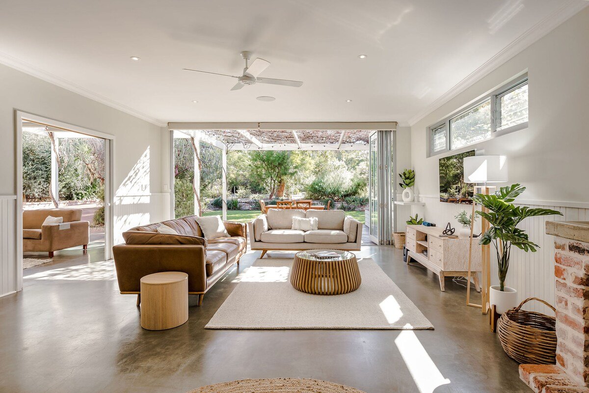 Beach Life on Beach gallery image 3