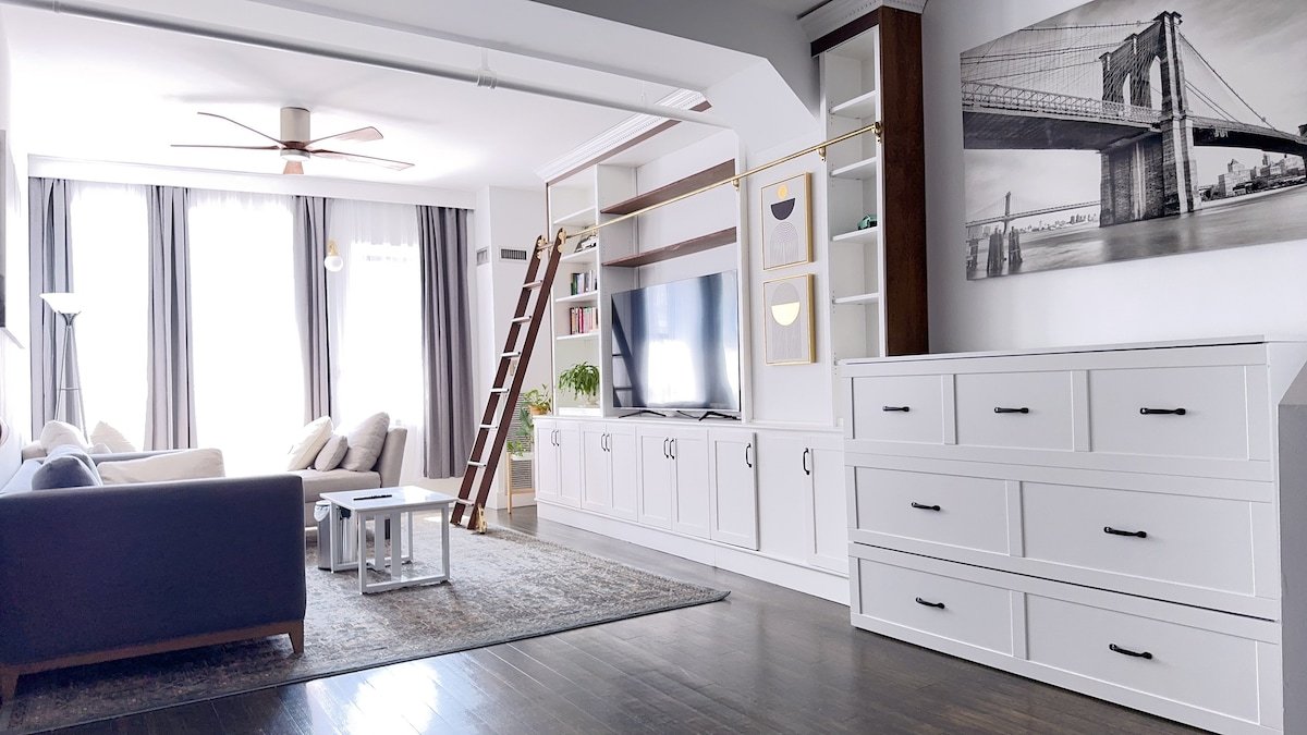 Chic Large 3BR/2BA | Downtown Boston | City Gem! gallery image 2