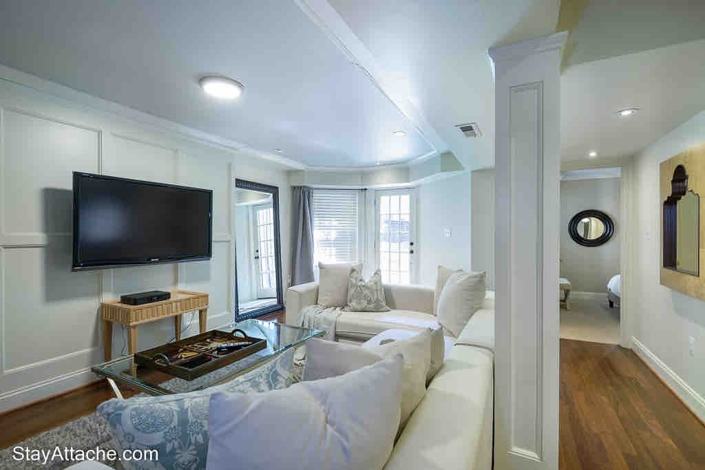 Be neighbors w/Bezos & Obama! Kalorama APT w/PRKNG gallery image 5