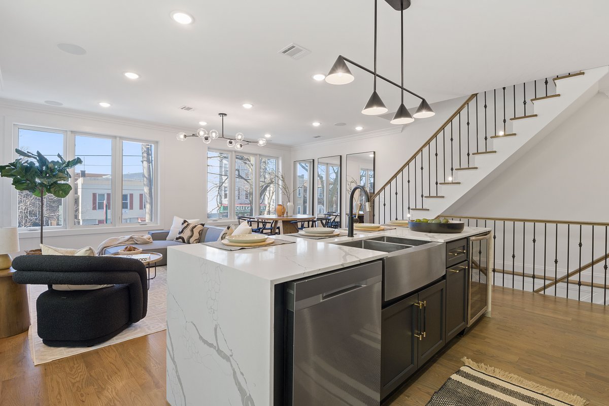 Huge 3BR 3.5BA Duplex w/Rooftop & NYC Views