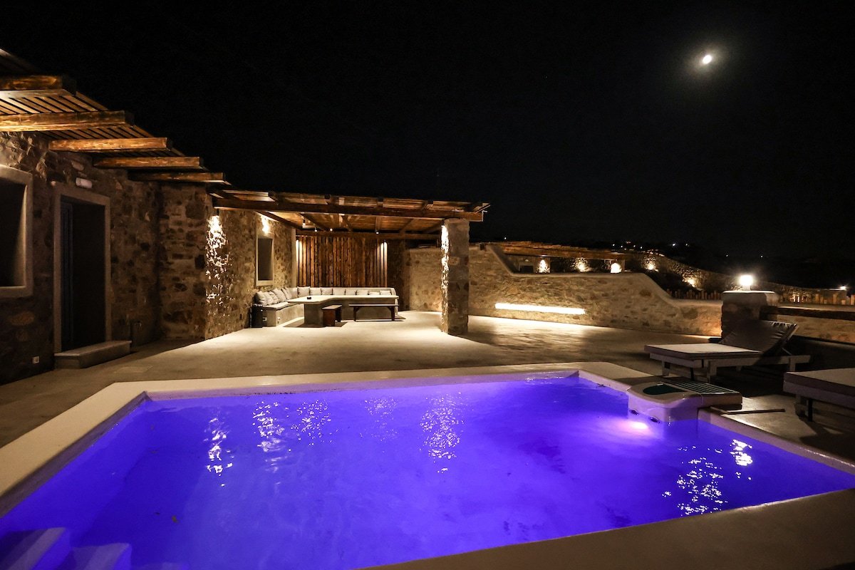 George Villa-I, with Private Pool, close to Town gallery image 4