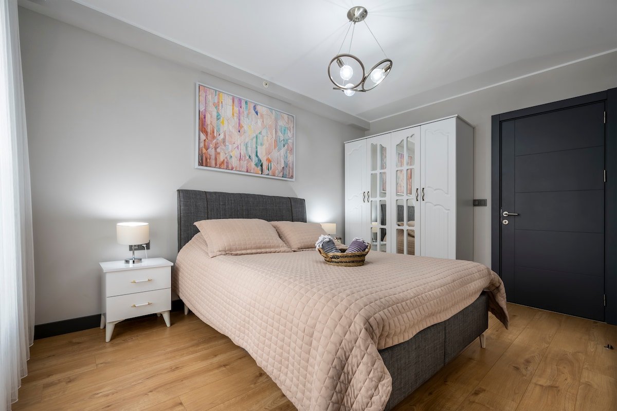 ★Best Price★Central 3-BDR flat w/Wifi &Netflix gallery image 5