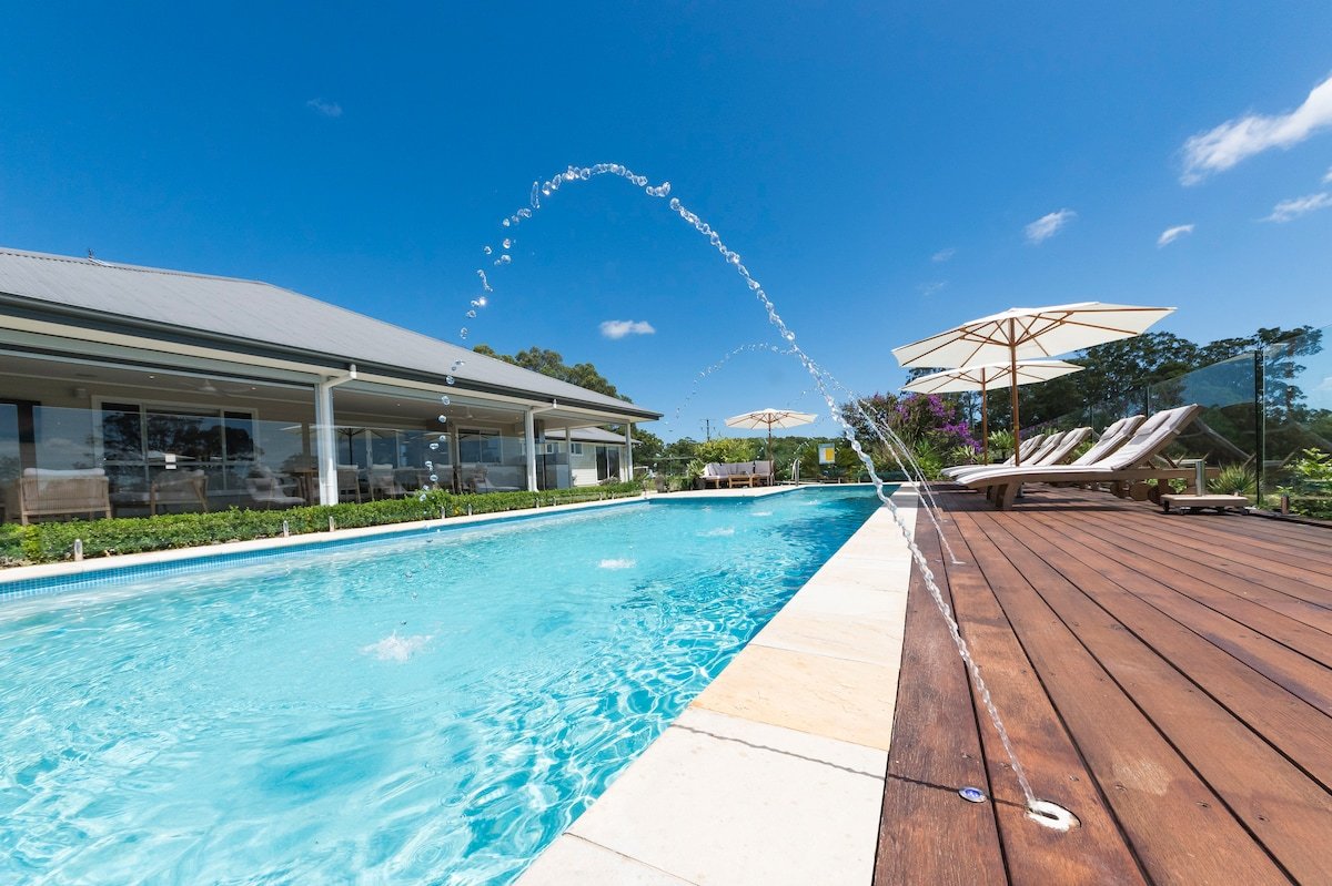 Hillside Estate – Luxury Family Holiday Escape gallery image 3