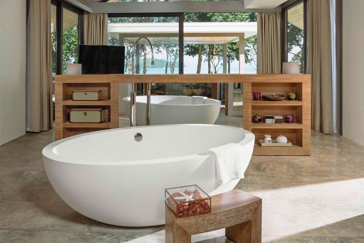 Island Escape Four-Bedroom Oceanview Pool Villa gallery image 3