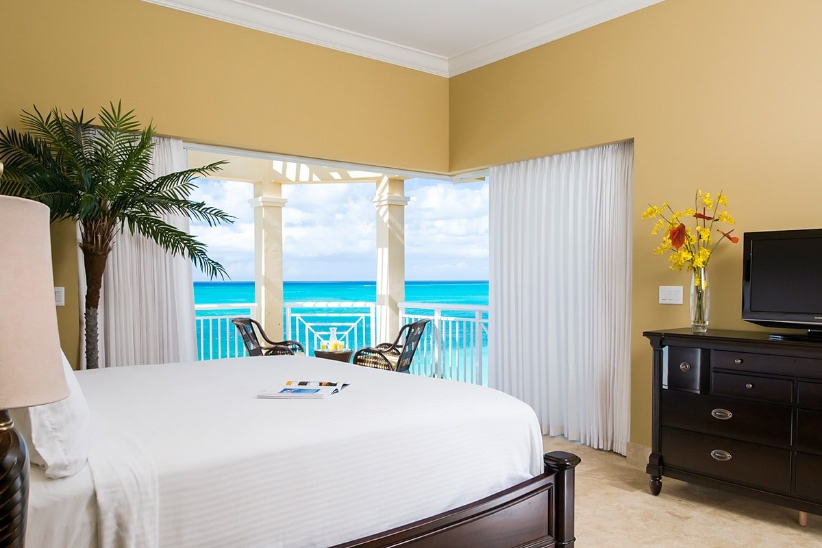 Windsong Resort – Two Bedroom Penthouse Oceanfront gallery image 2