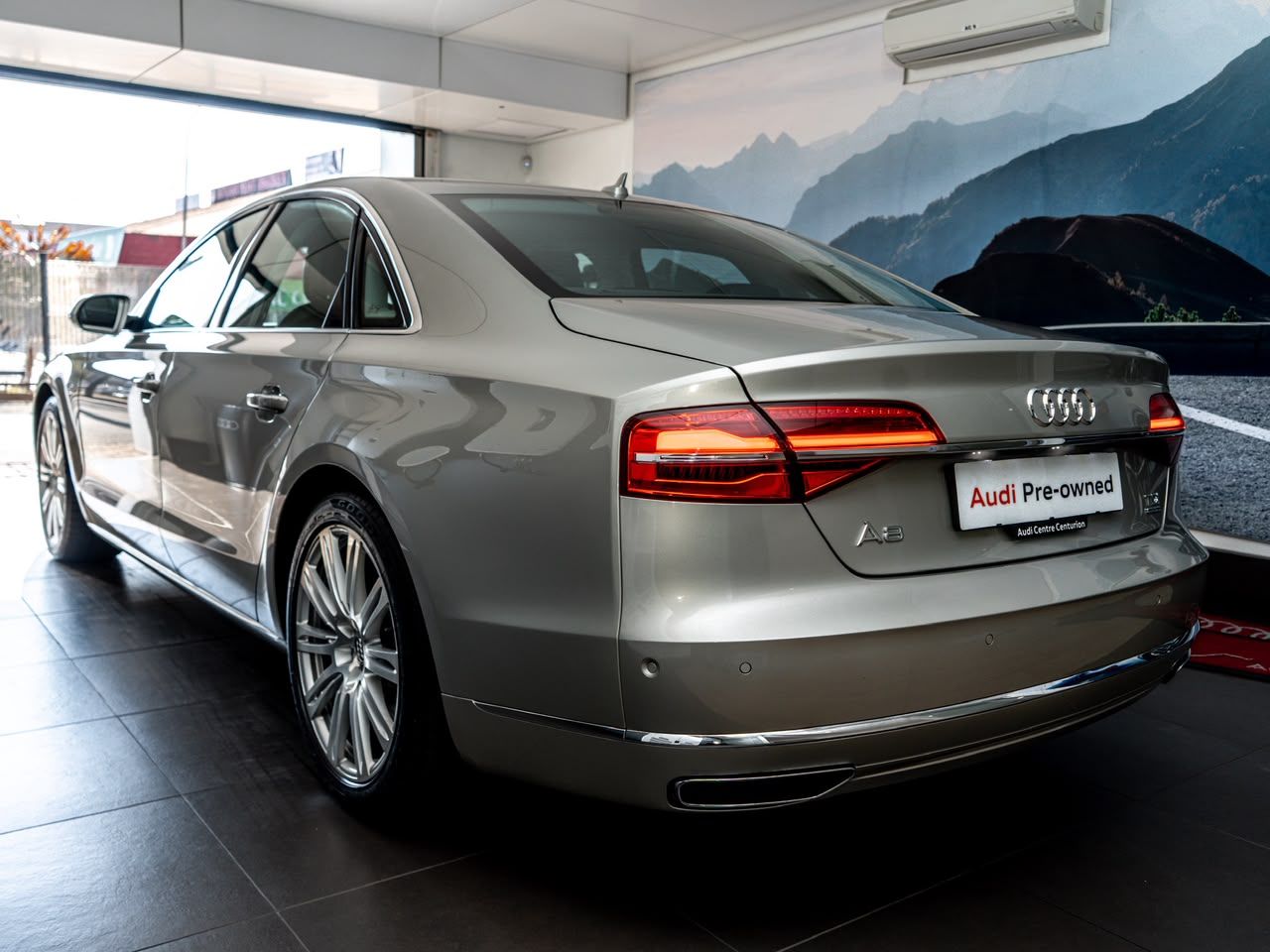 Used car gallery