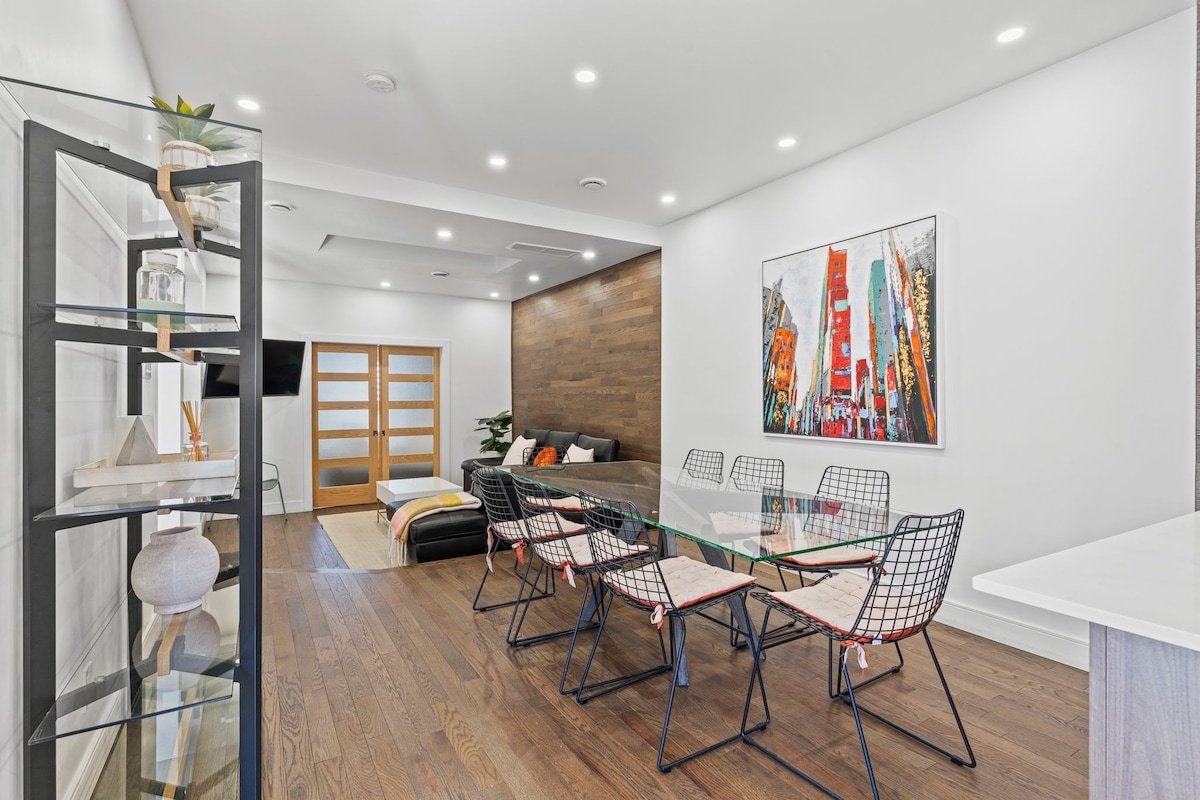 3 bedrooms/DT/king bed/near Subway gallery image 5