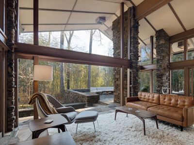 Luxury 6BR Spacious Fay Jones Home, Memphis