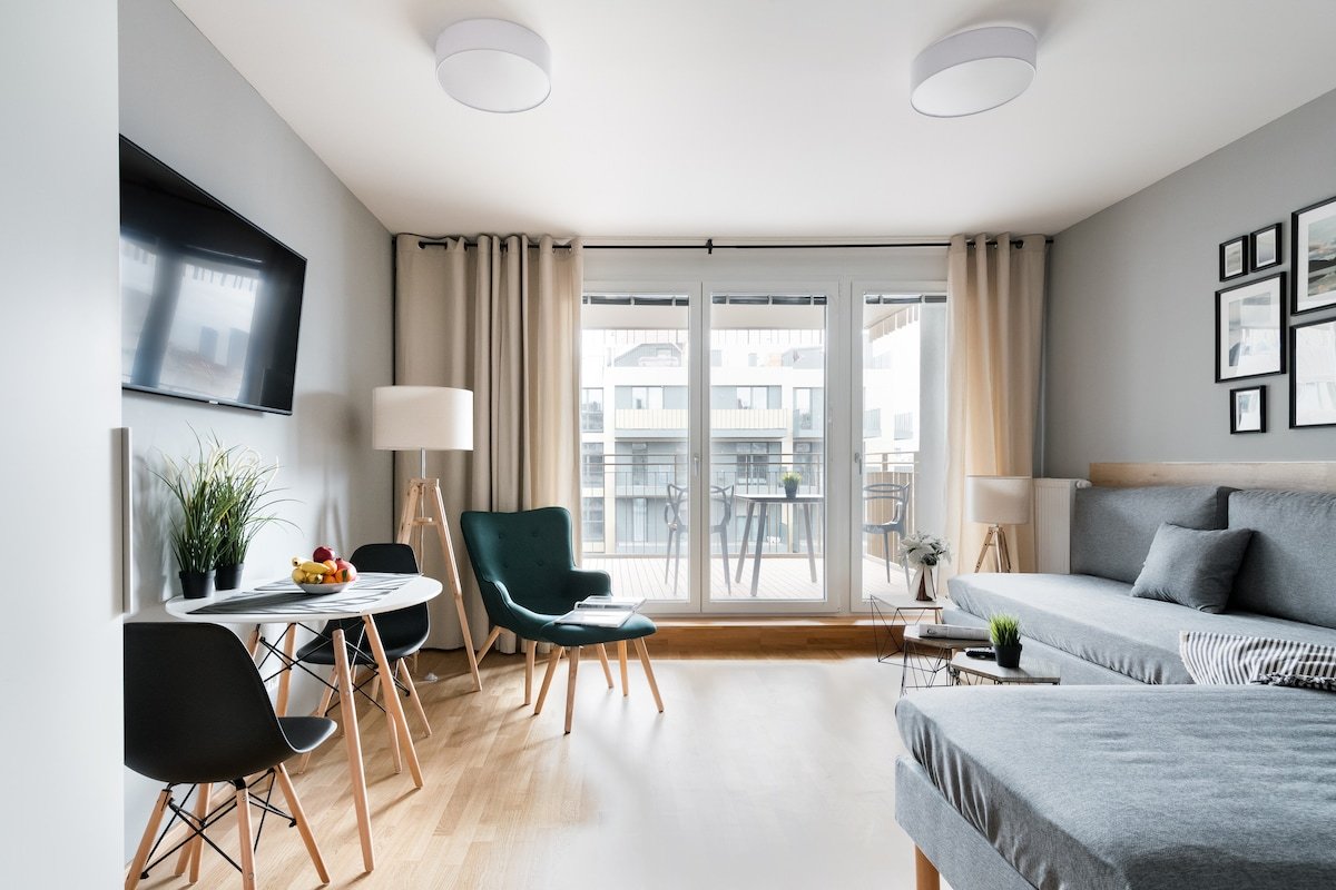 ++CENTRAL+QUIET DESIGN-BOUTIQUE-APARTMENT 100m²++ gallery image 2