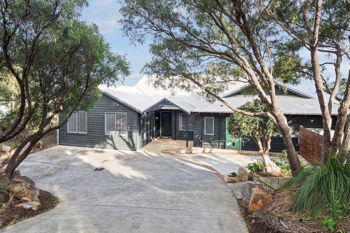 Baudin Beach House | Gnarabup gallery image 4