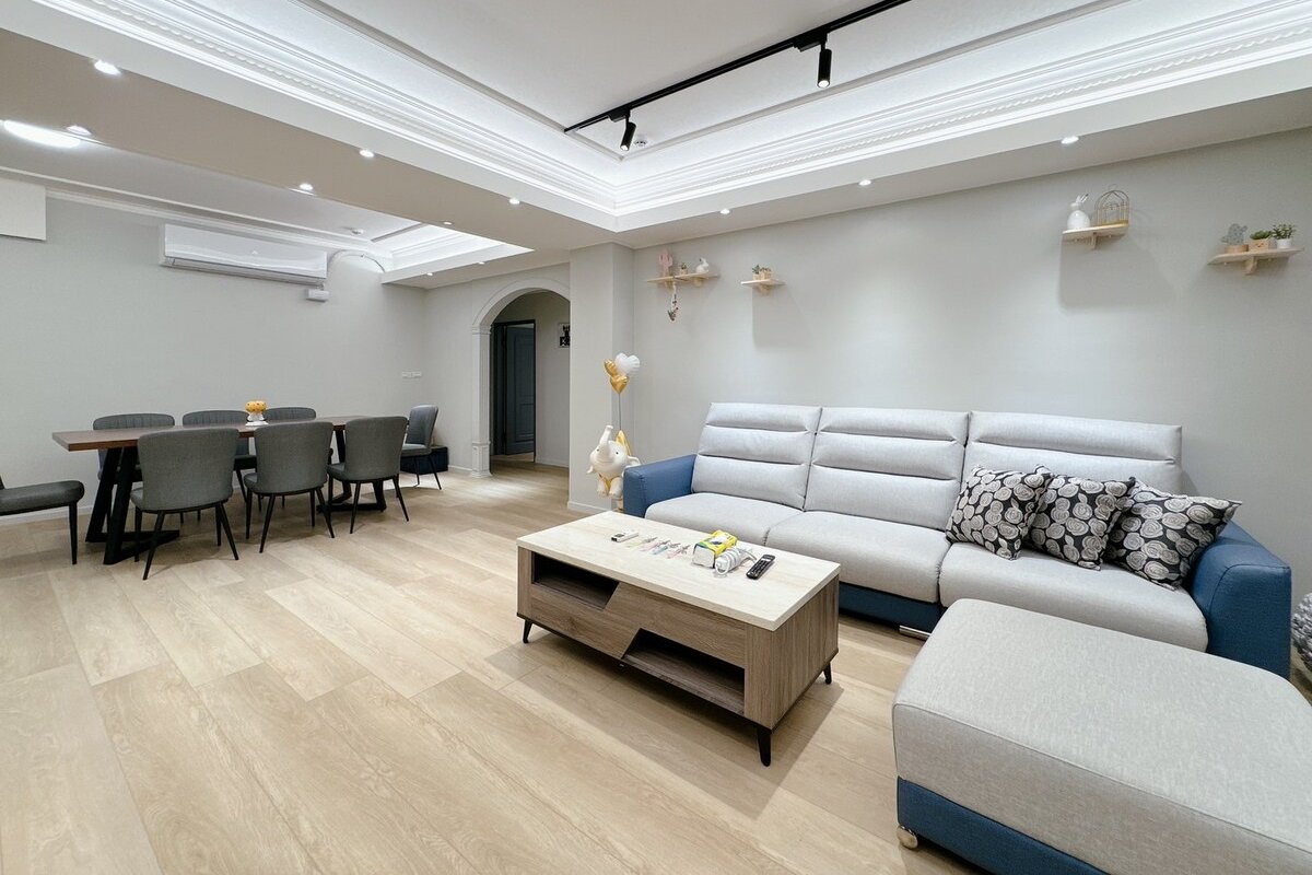 Zhongxiao Dunhua CBD Designer House gallery image 5