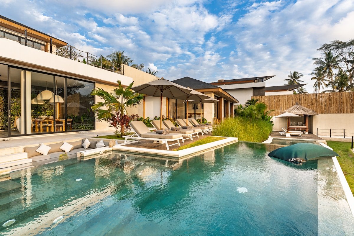 Platinium: Ubud Family 6BR Villa w/Pool, Spa & Gym