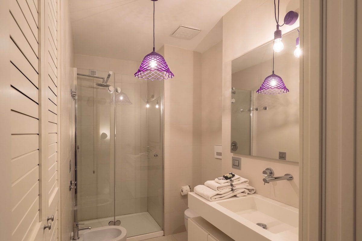 Fifi’s Monti Maisonette 125 sqm / private entrance gallery image 5