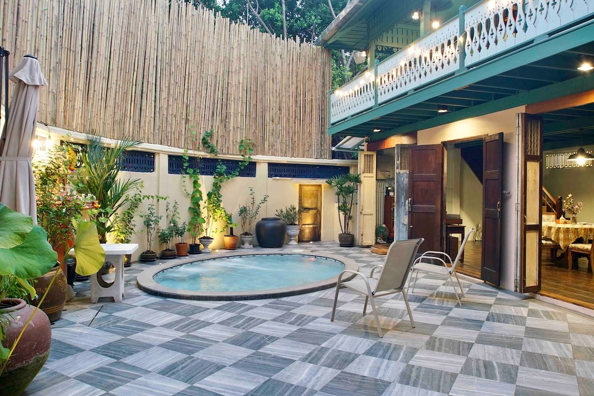 Private House 1930s/Jacuzzi pool/5minMRT/Local gallery image 4