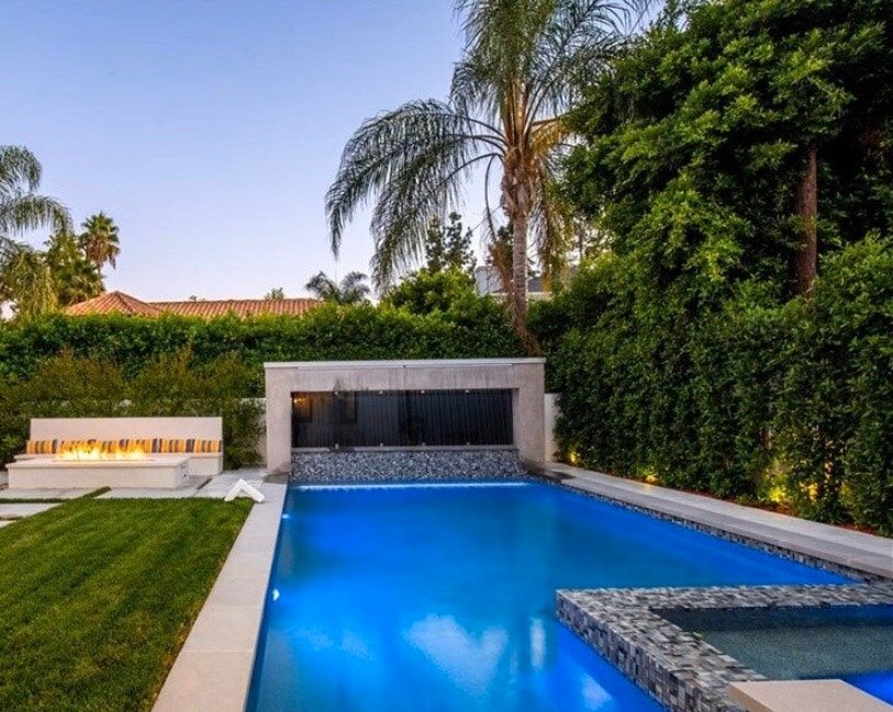 Ultra Modern Resort Style Home in Los Angeles gallery image 4