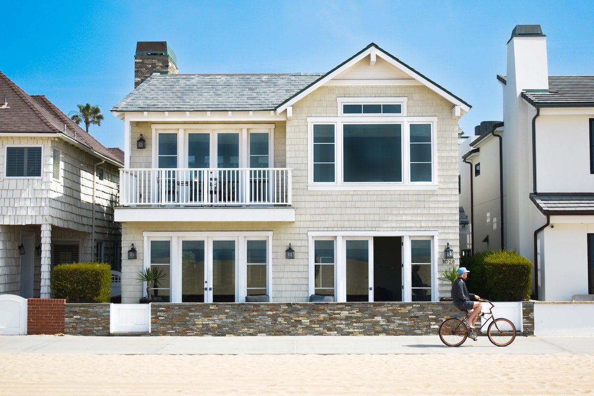Beautiful 5bdr Beachfront on Scenic Bike Path