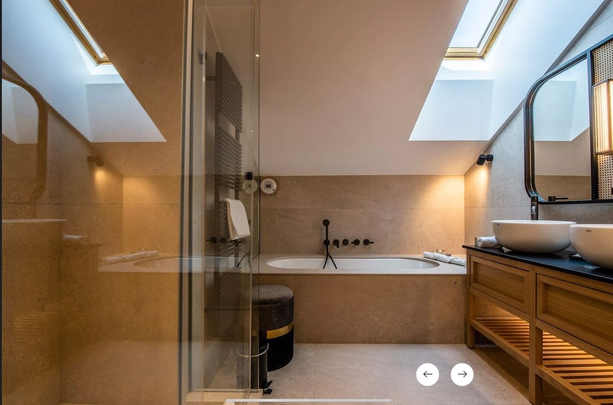 Spectacular Rooftop, Amazing views, Ski in/out gallery image 3