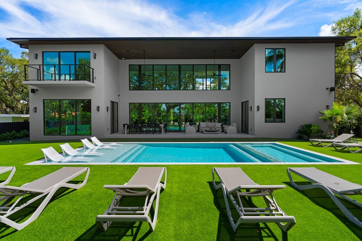 Gorgeous 9BR Villa Jasper