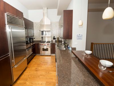 4 Bedroom in Wrigley Rooftop Building-Grand Slam