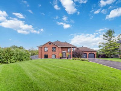 LakeHouse8MinFrom Airport 4Bed4BathHtubSaunaGym