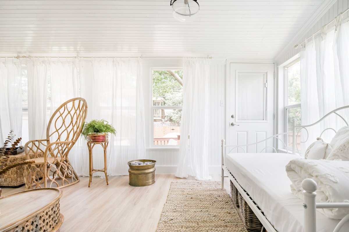 Sunny, Historic Home from Home in Hip Bishop Arts District gallery image 4