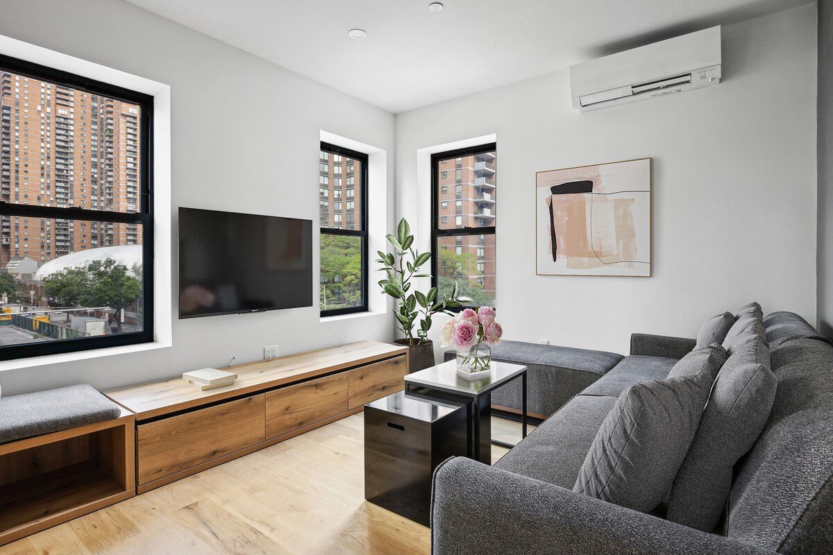 Two Bedroom – Newly Renovated – Washer/Dryer gallery image 3