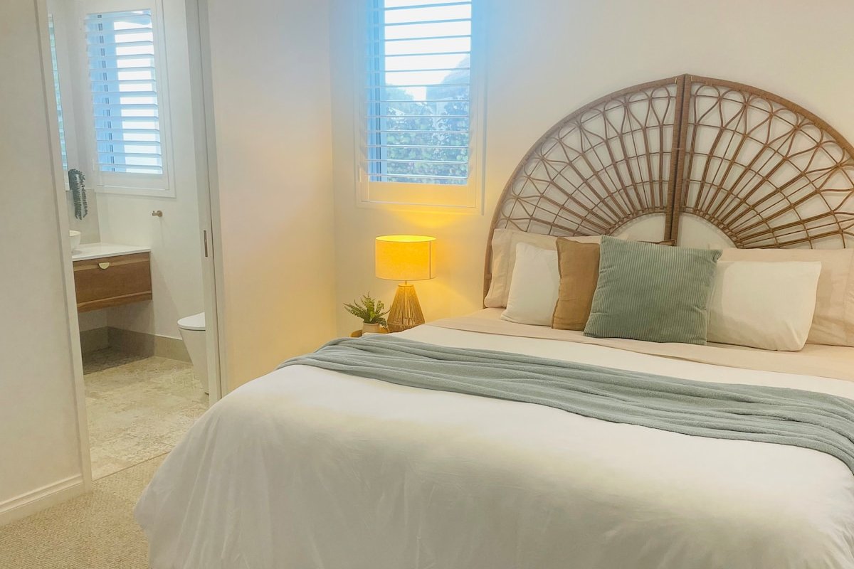 Sea Sanctuary 2 Luxury Beachfront Retreat gallery image 5