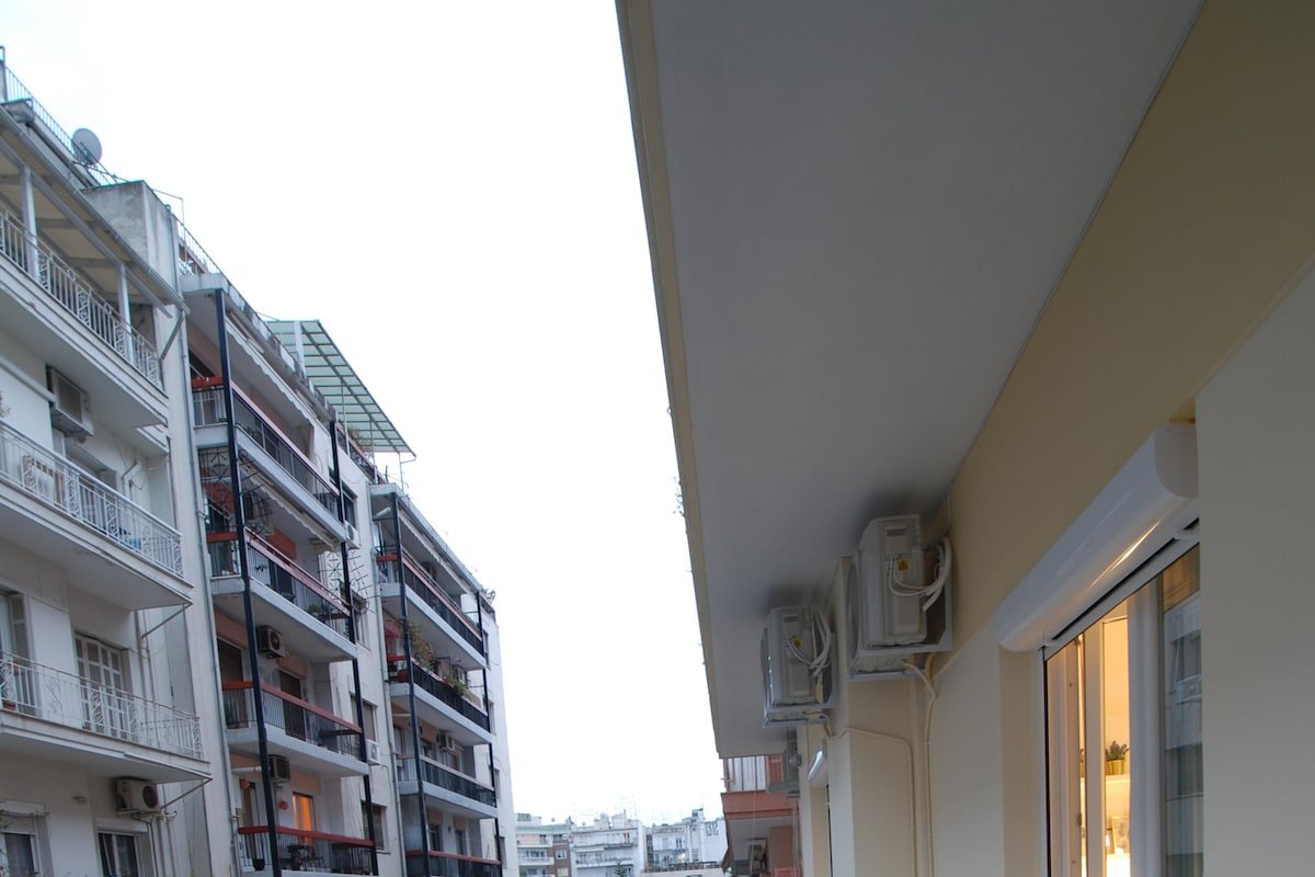 Μεγάλο, φωτεινό, μοντέρνο, πλήρως ανακαινισμένο. gallery image 3