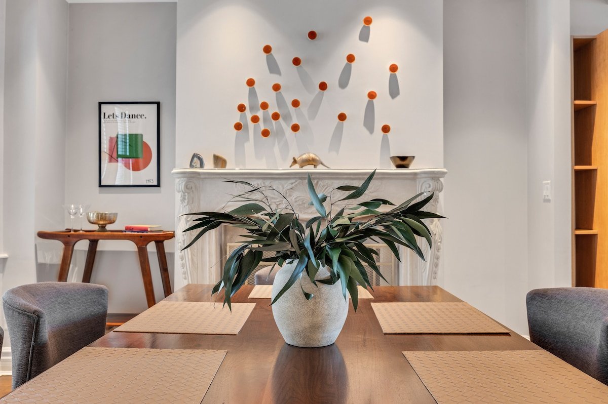 Luxury 3BR Duplex in Prime Location gallery image 3